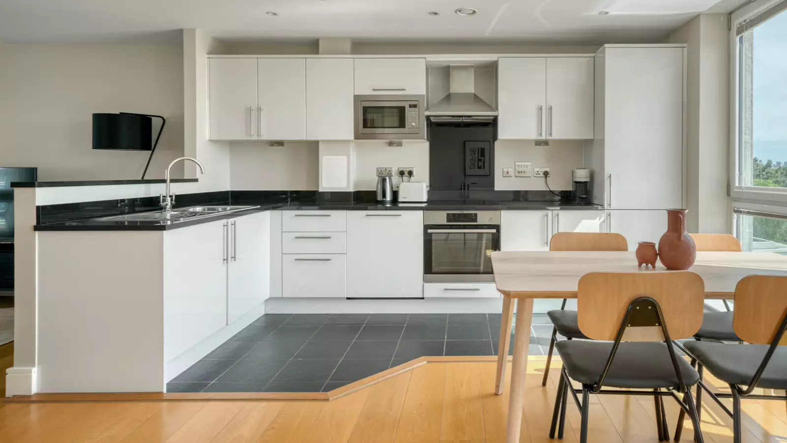 Flat Durand Gardens in Greater London