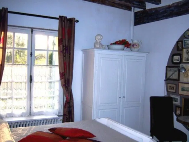 Chambre Chemin Château-Gaillard à Vallières-les-Grandes
