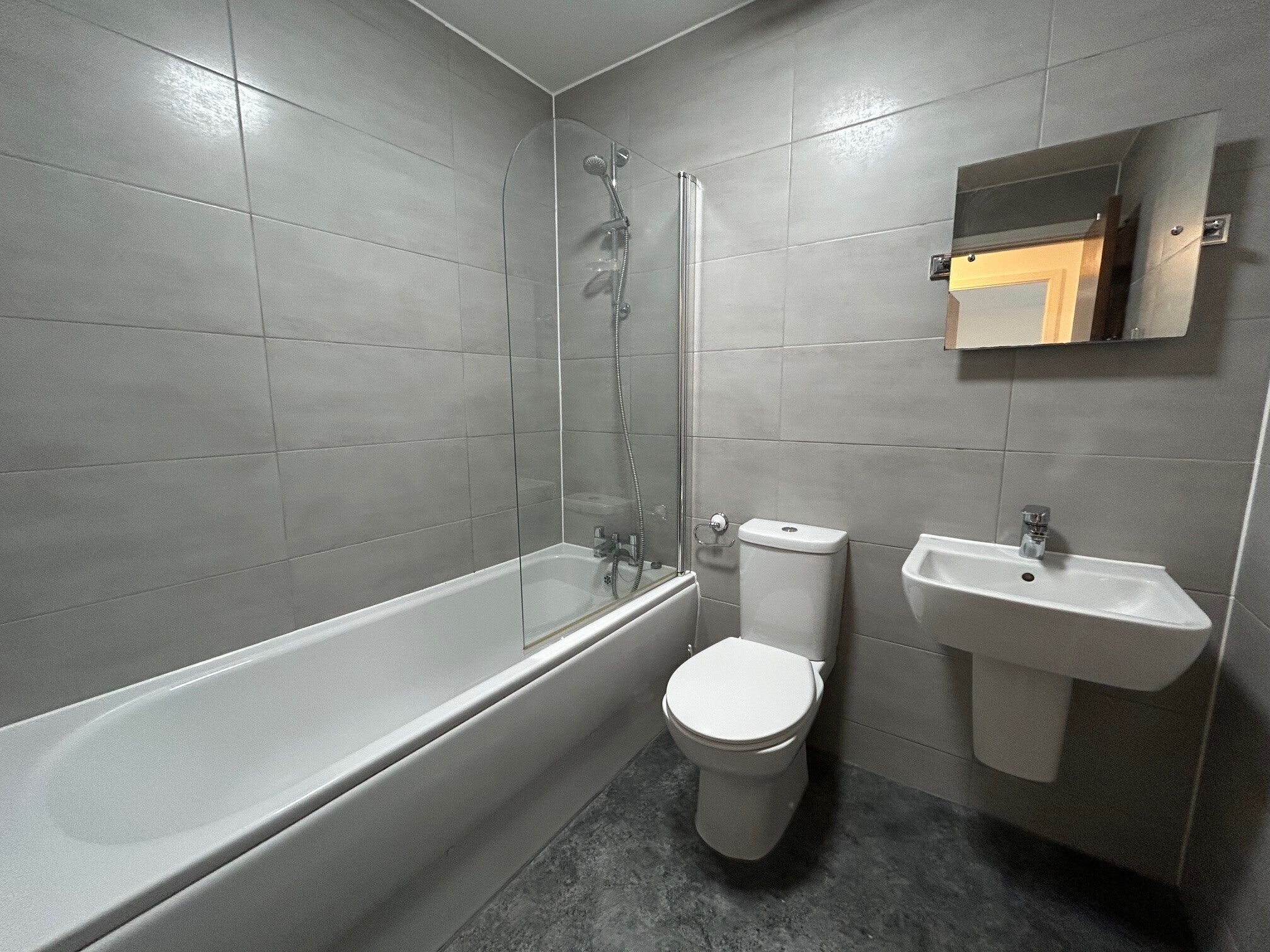 Flat Waterfront Way in Brierley Hill
