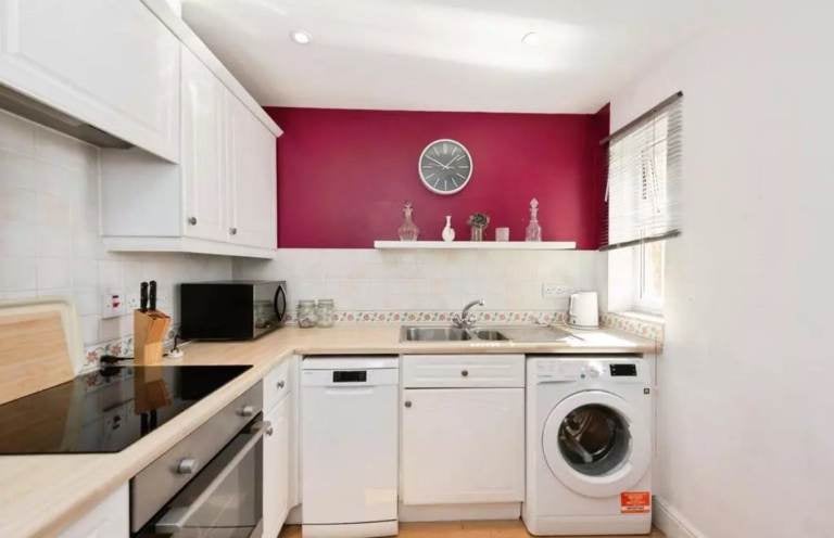 Flat Draper Close in Grays