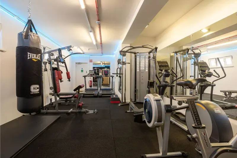 Flat Edgar Terrace in Plymouth