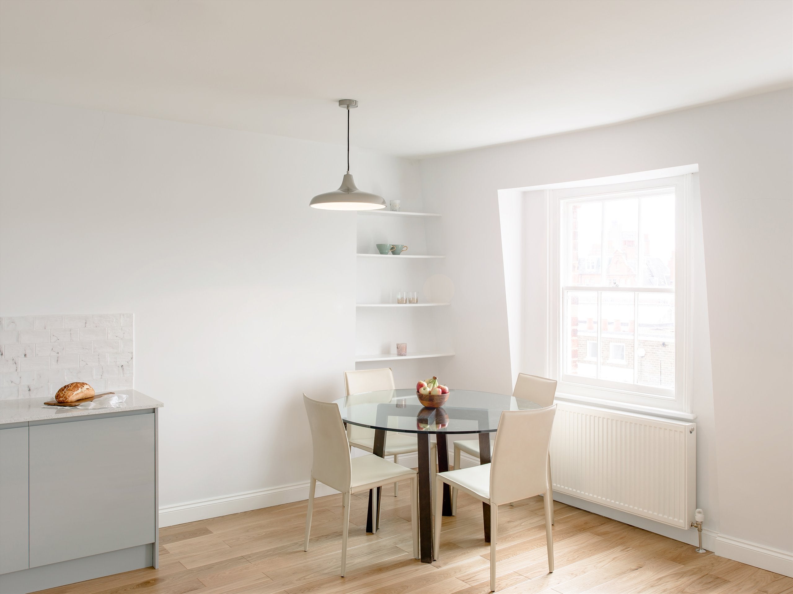 Flat Henniker Mews in Greater London