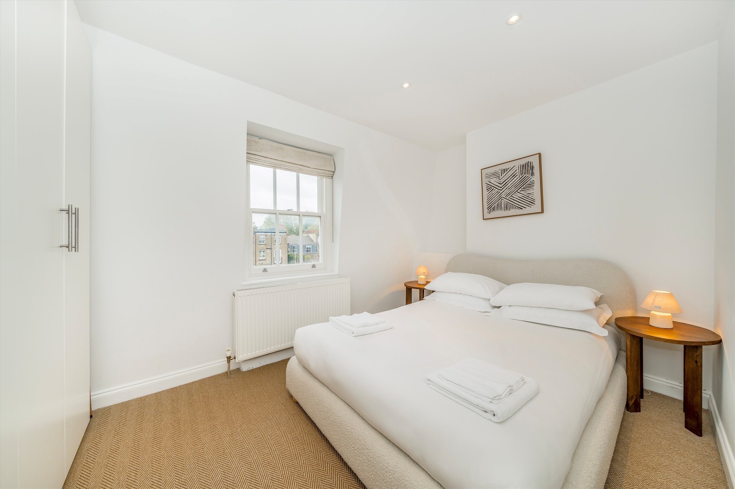 Flat Henniker Mews in Greater London