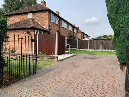 House Coronation Avenue in Lichfield