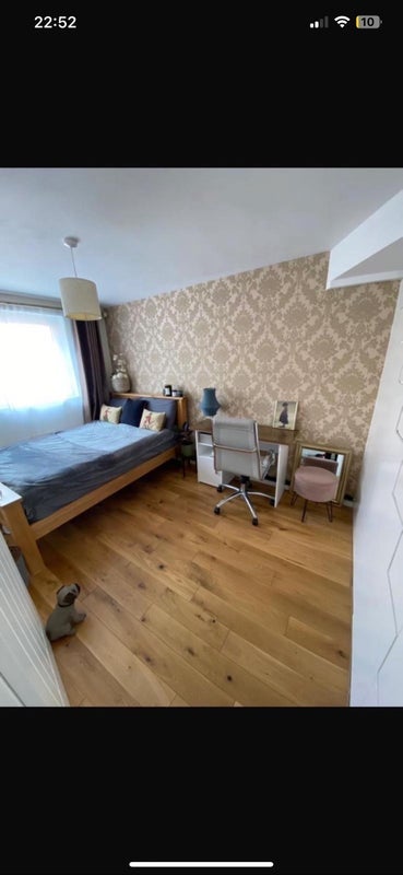 Room Marsland Close in Greater London