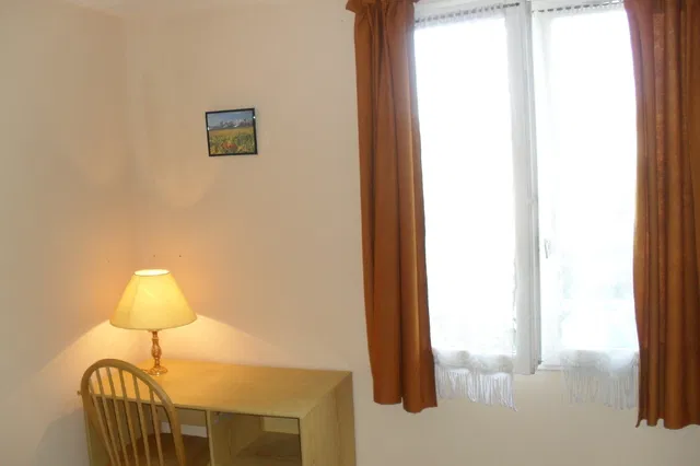 Room Rue Alcide de Gasperi in Émerainville