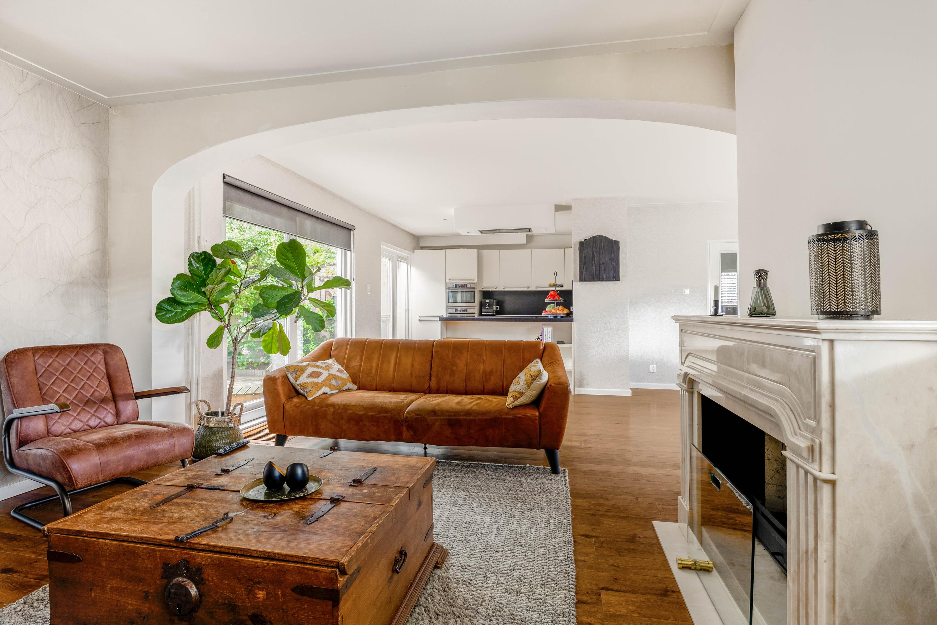 Tussenwoning te koop: Kerkstraat 43, Nieuw-Vennep