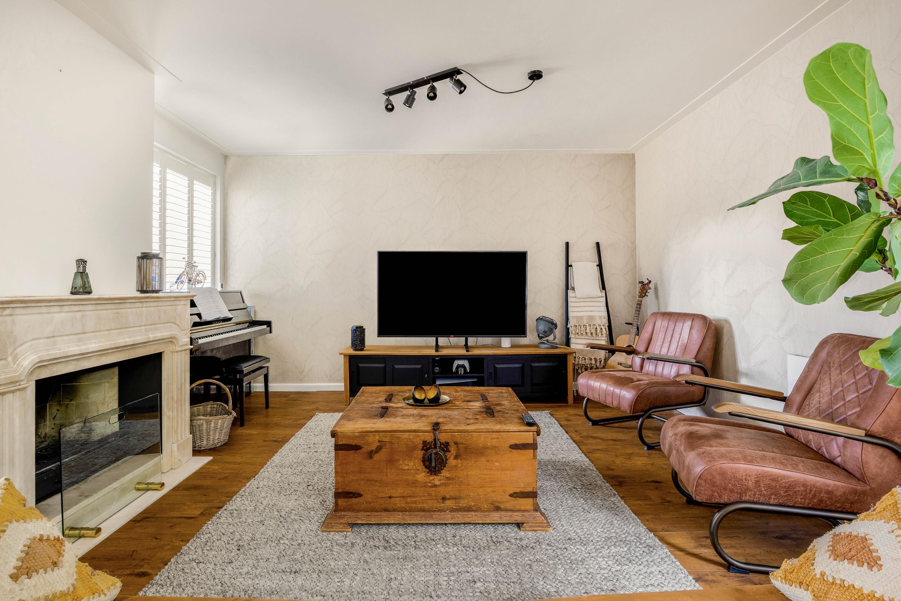Tussenwoning te koop: Kerkstraat 43, Nieuw-Vennep