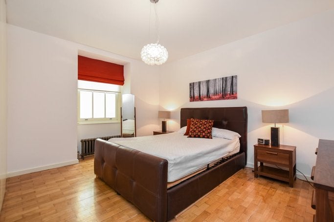 Flat Cleveland Square in City of Westminster