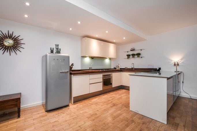 Flat Cleveland Square in City of Westminster