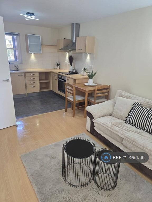Flat Kennet Walk in Reading