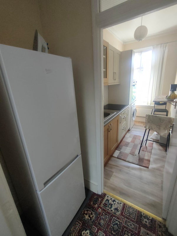 Room Sedgeford Road in Greater London