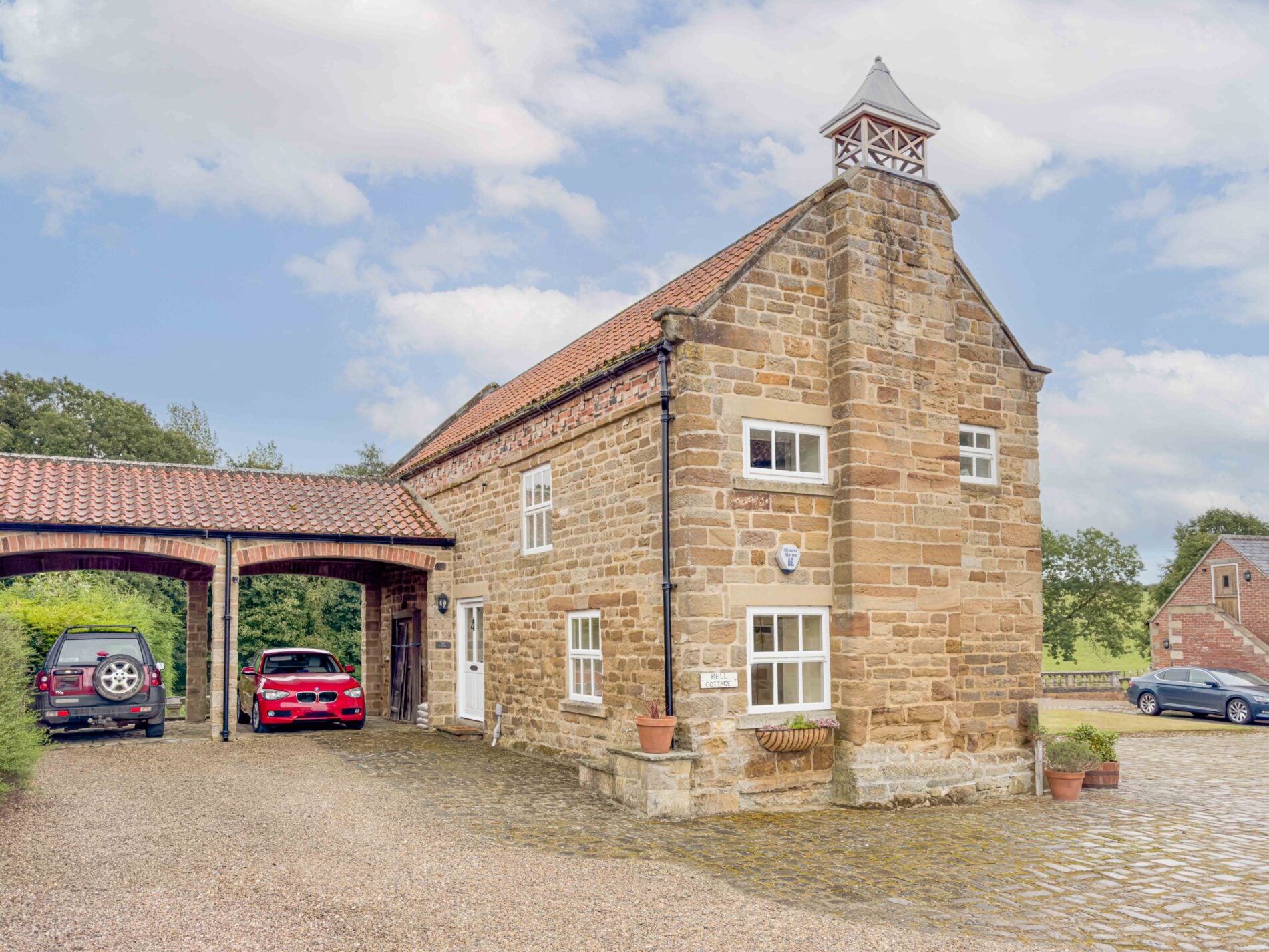 House Osgoodby Bank in Thirkleby High and Low with Osgodby