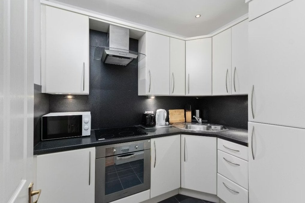 Flat Temple Park Crescent in City of Edinburgh