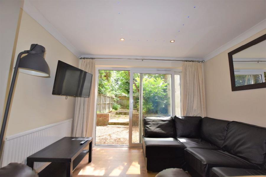 Room Wincheap in Canterbury