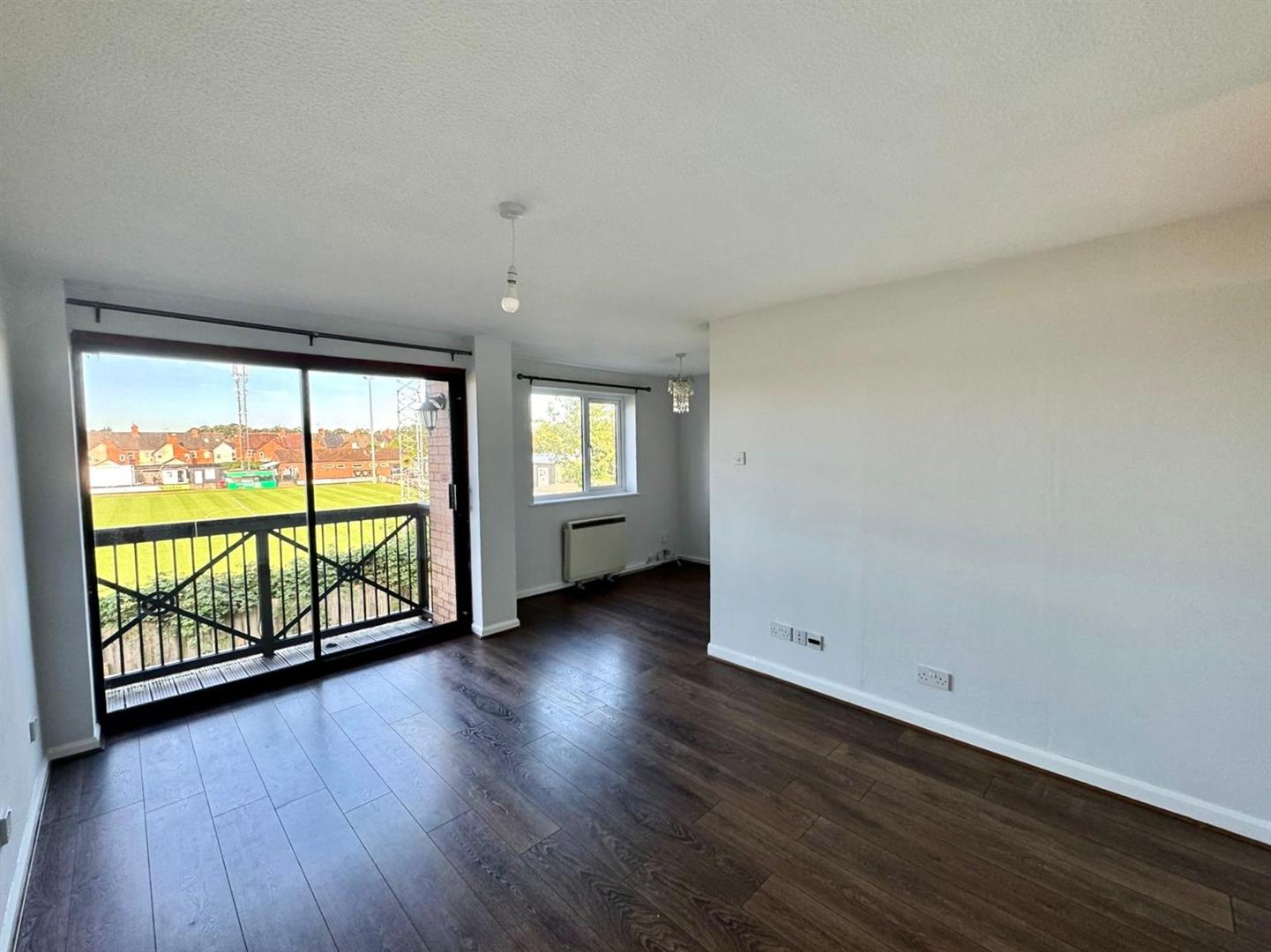Flat Sandon Road in Stafford