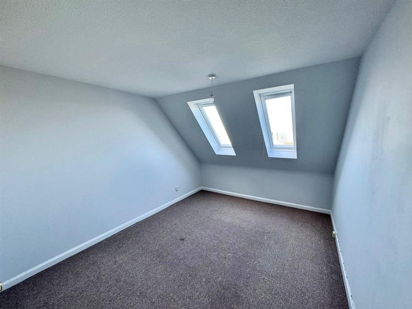 Flat Sandon Road in Stafford