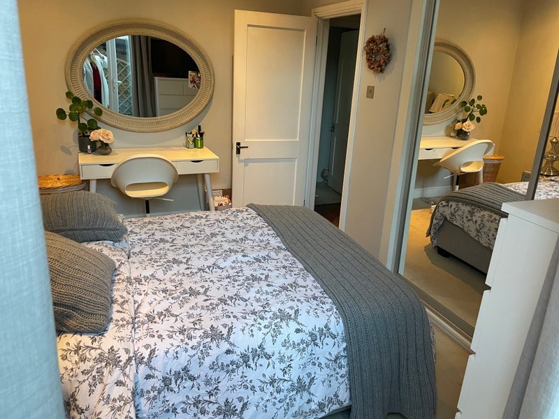 Room Cornford Grove in Greater London
