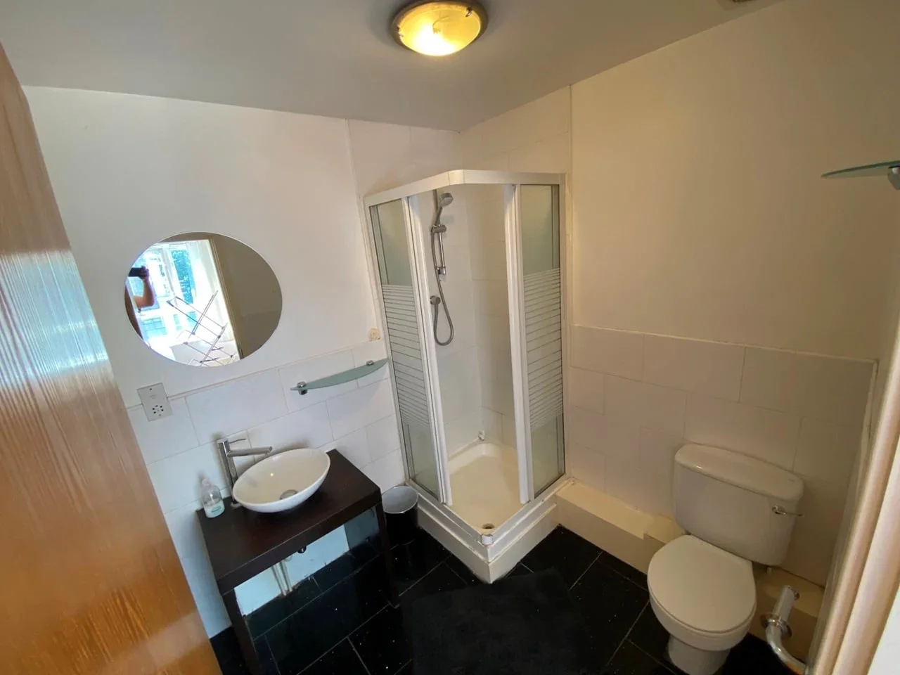 Room St. Davids Square in Greater London