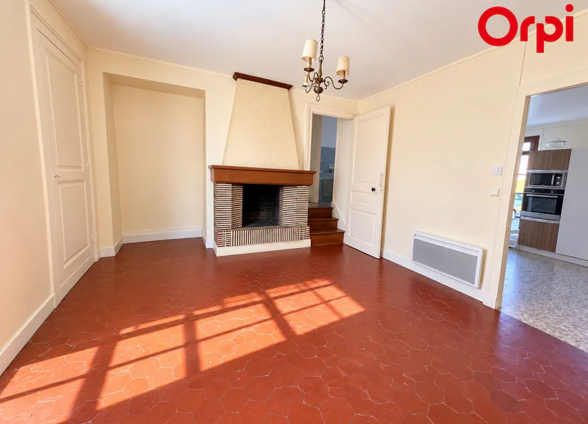 Maison Rue Albert Lucas à Montbizot