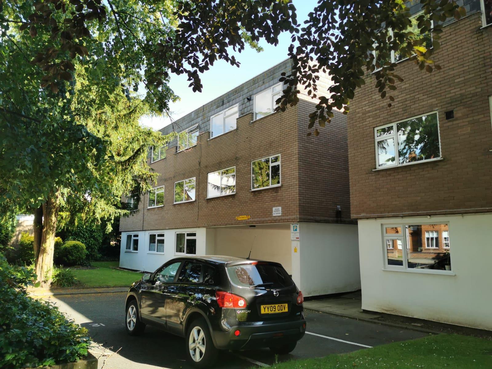 Flat Grove Avenue in Norwich