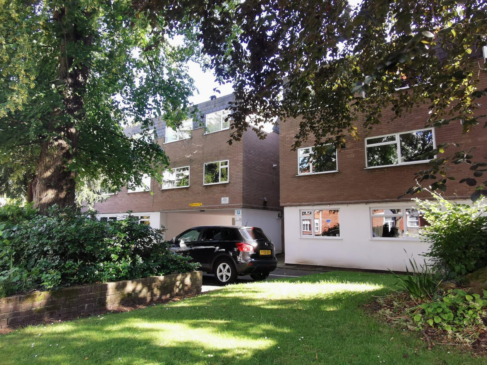 Flat Grove Avenue in Norwich