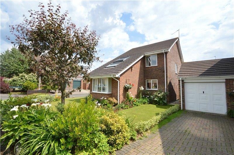 House Lowbrook Drive in Maidenhead