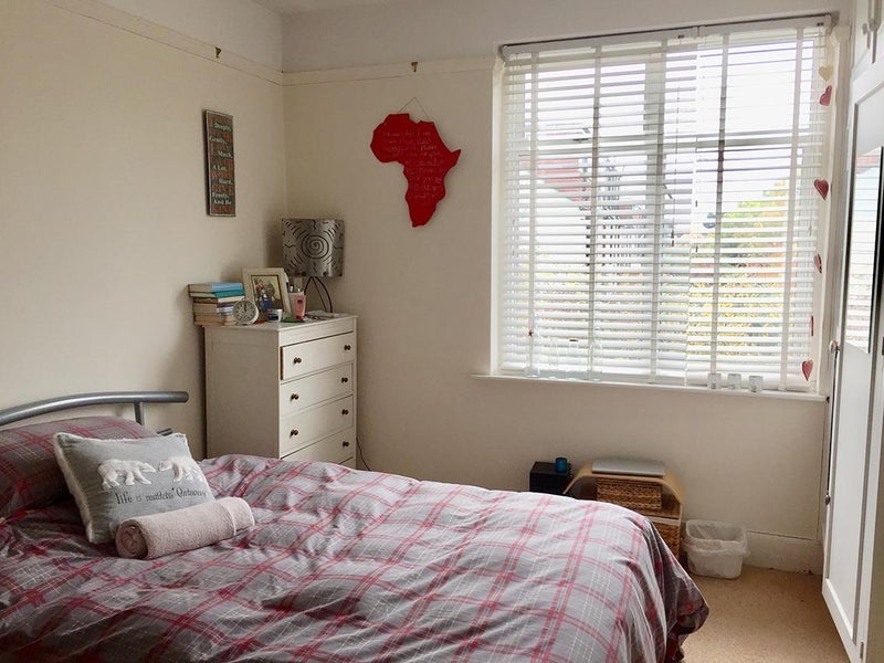 Room Lower Downs Road in Greater London