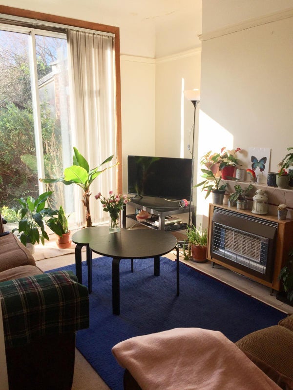 Room Lower Downs Road in Greater London