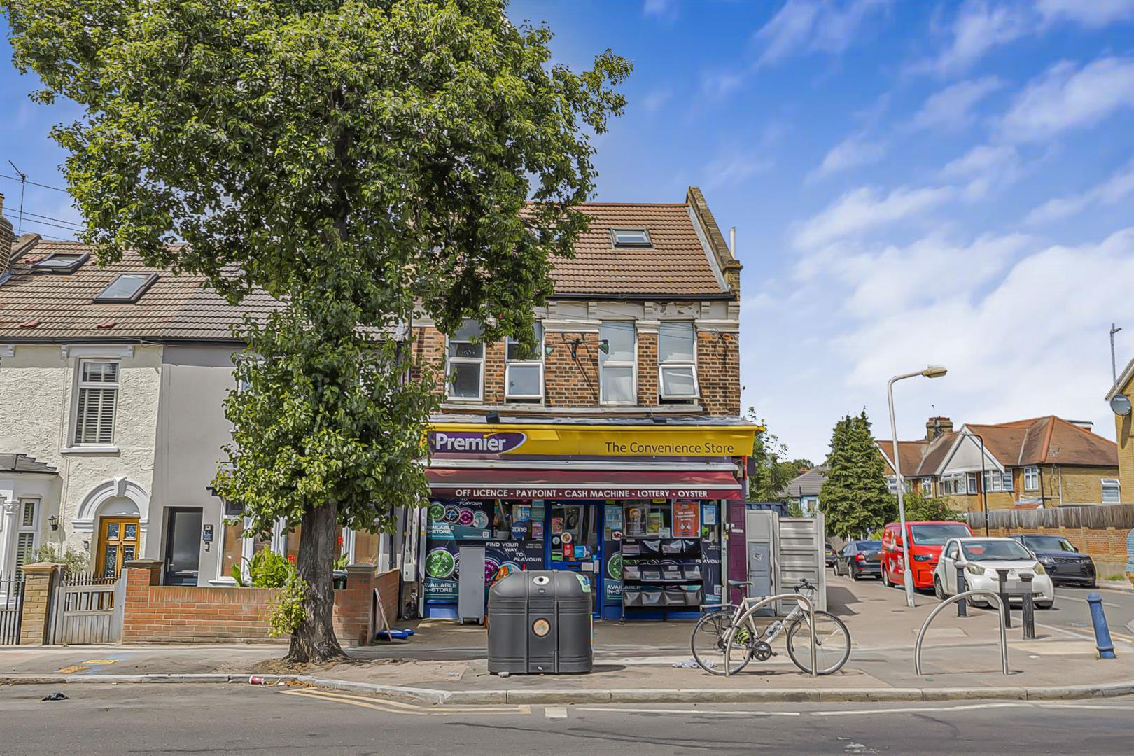 Flat New Road in Greater London