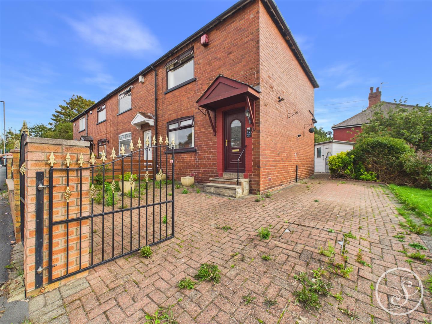 House Ivy Avenue in Leeds