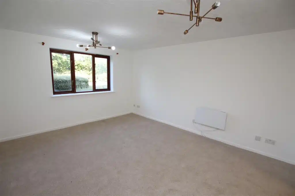 Flat Churchill Close in Dartford