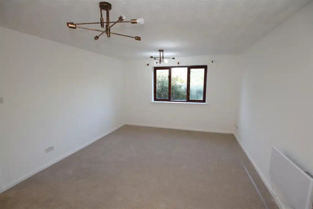 Flat Churchill Close in Dartford