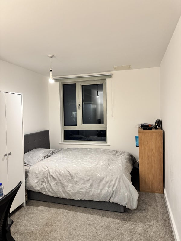 Room Eden Grove in Greater London