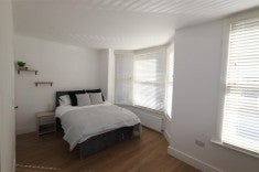Room Central Avenue in Southend-on-Sea