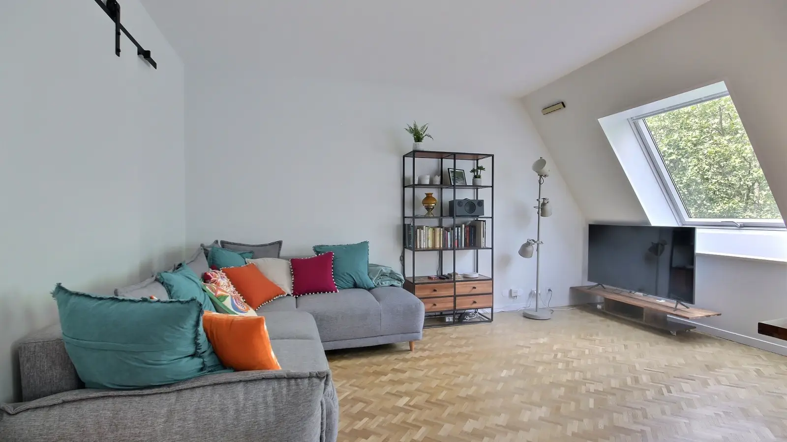 Flat Quai de Valmy in Paris