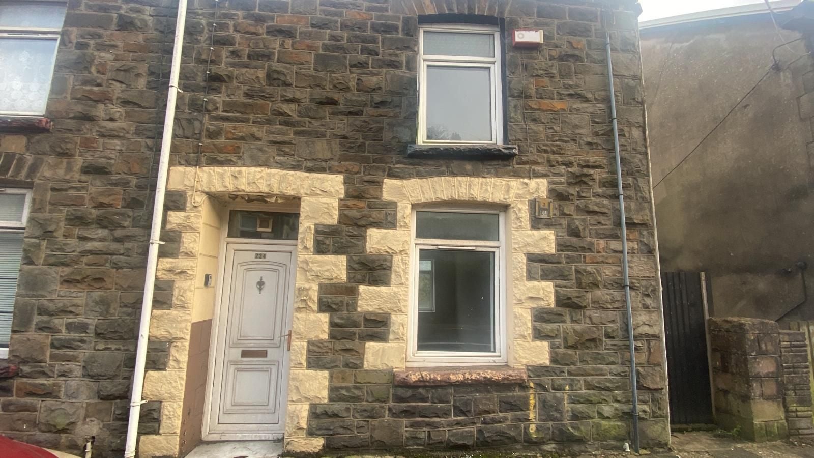 Flat East Road in Tylorstown