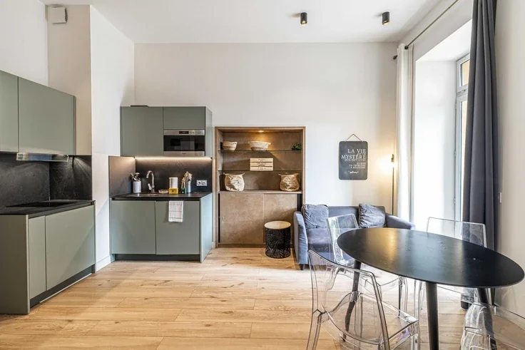 Appartement Place Garibaldi à Nice