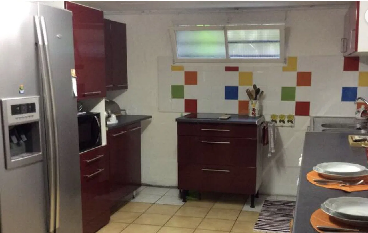 Room Rue Victor Hugo in Petit-Couronne