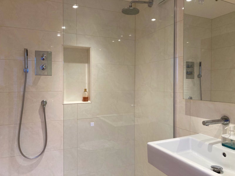 Room Blackford Road in City of Edinburgh