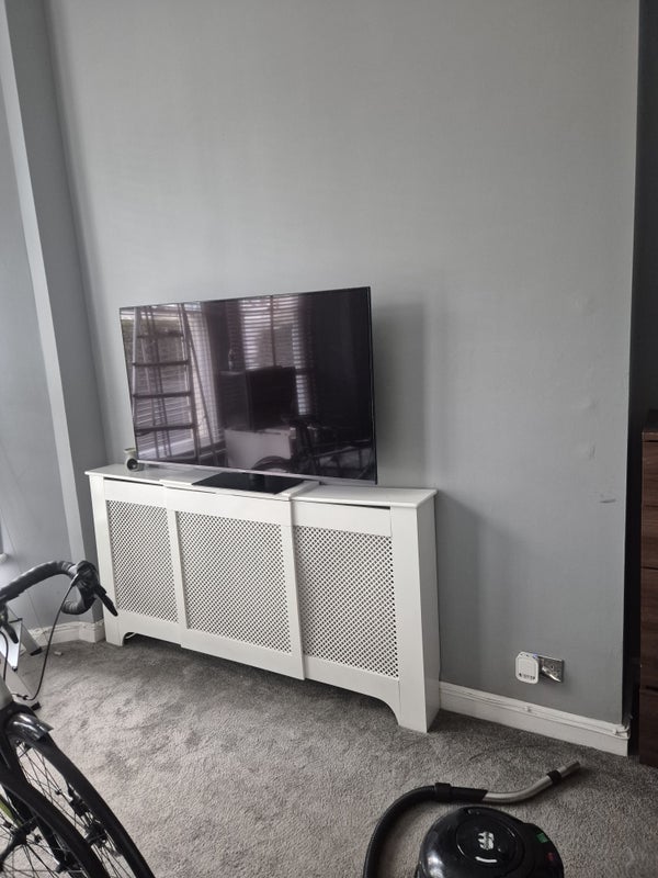 Room Elsham Road in Greater London