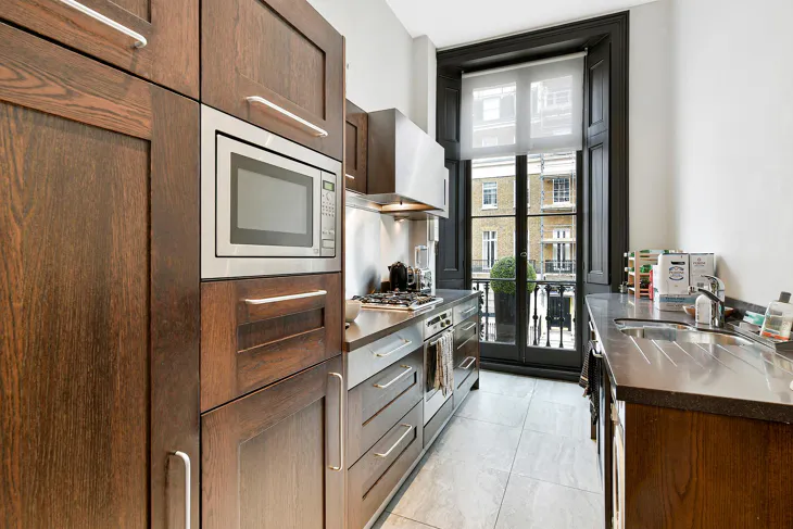 Flat Eaton Place in City of Westminster
