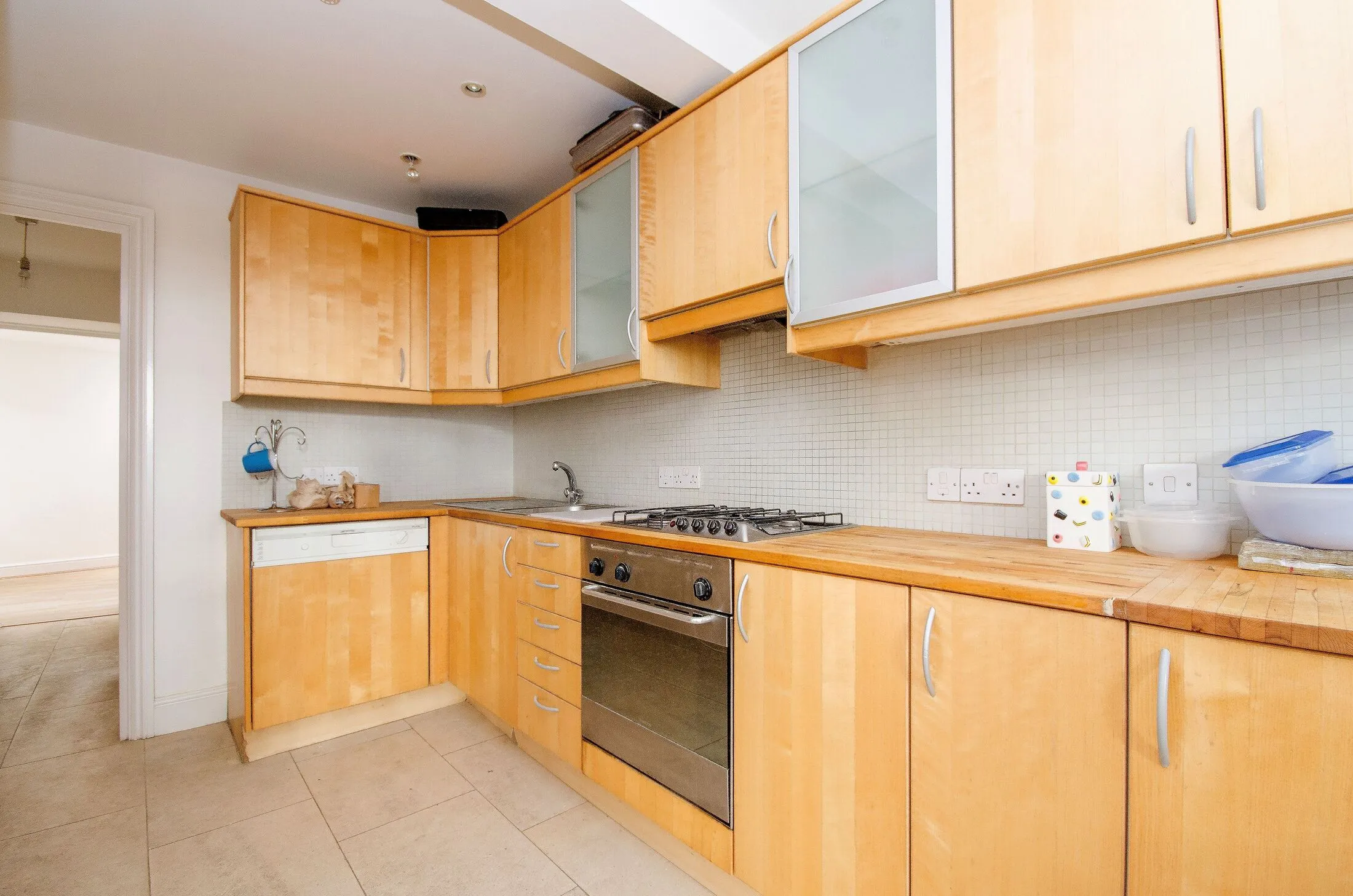 Flat Lexham Mews in Greater London