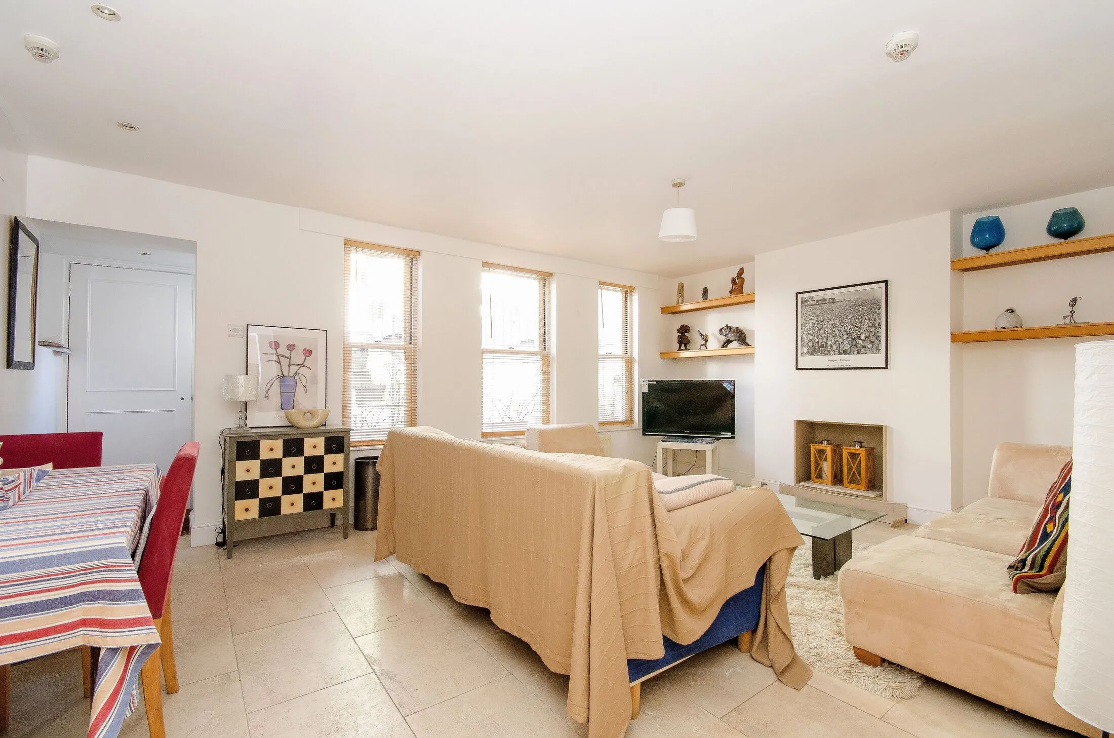 Flat Lexham Mews in Greater London