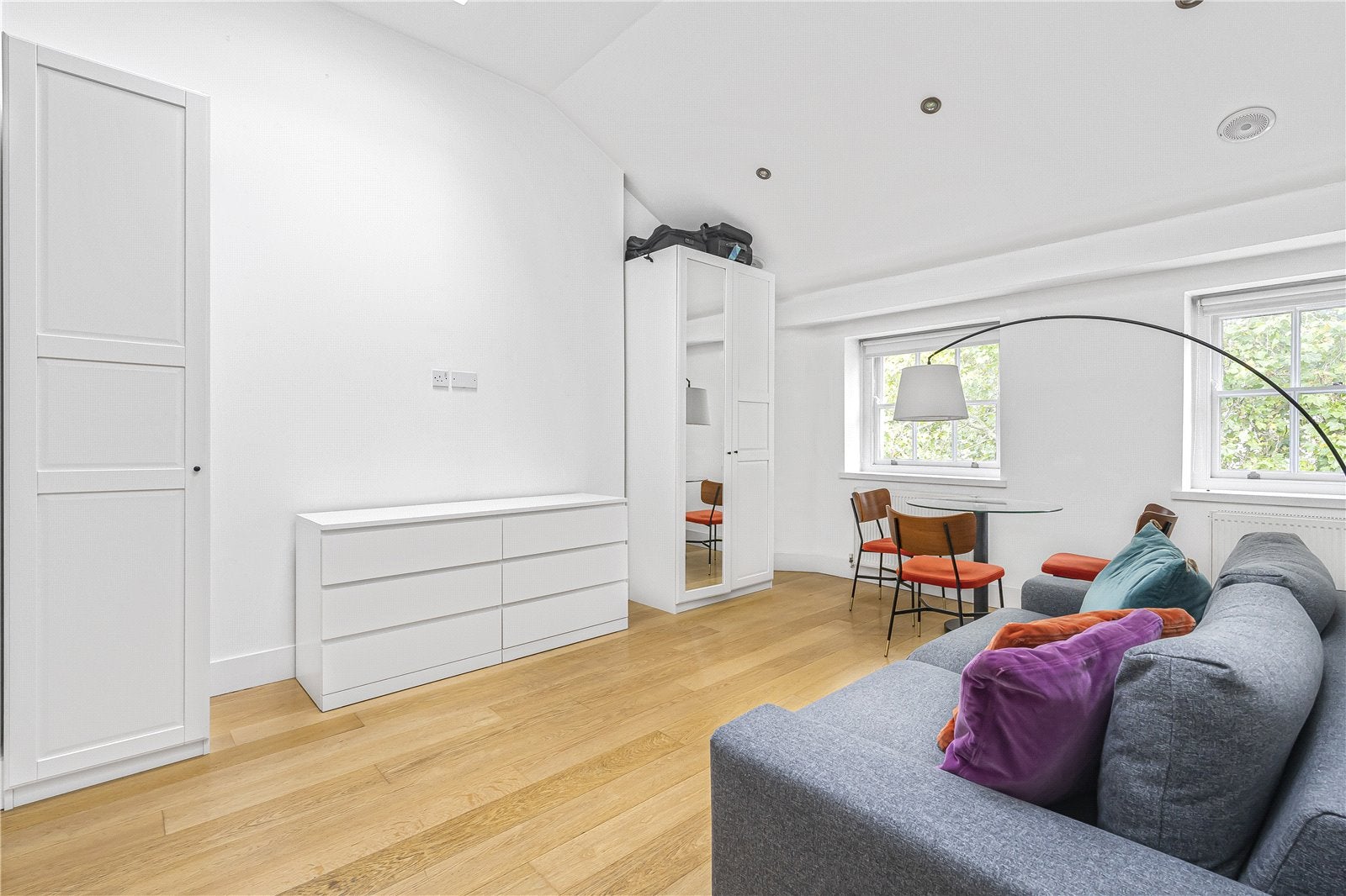 Flat Great Russell Street in Greater London