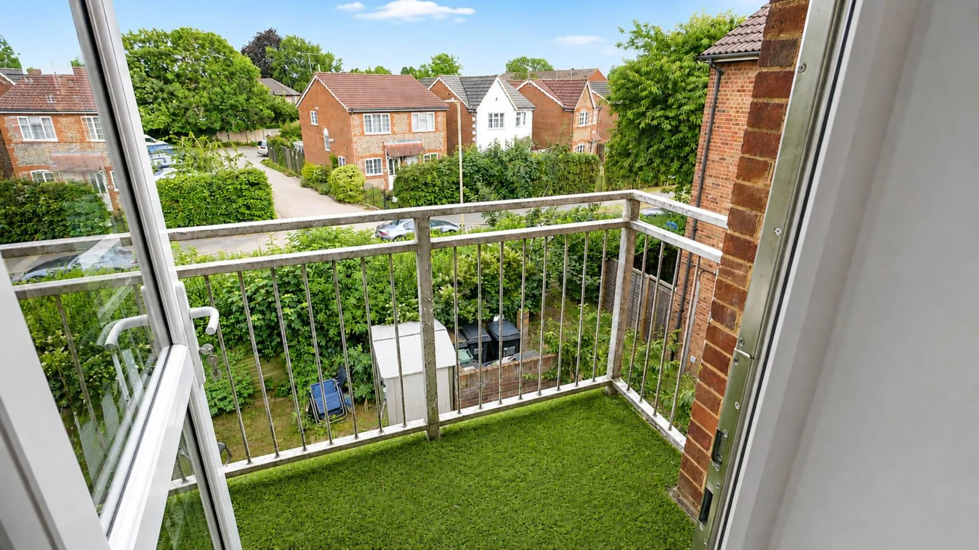 Flat Birchwood Avenue in Welwyn Hatfield