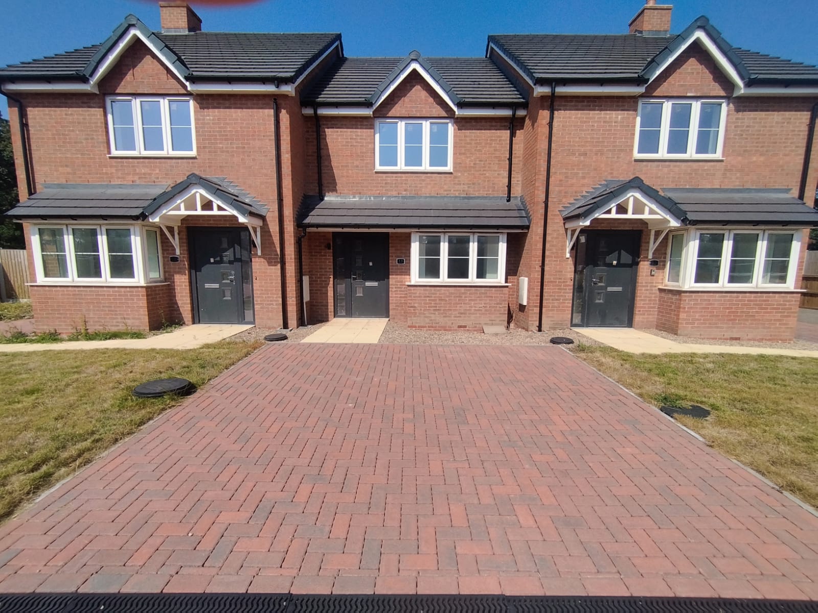 House Dutton Close in Stoke Heath