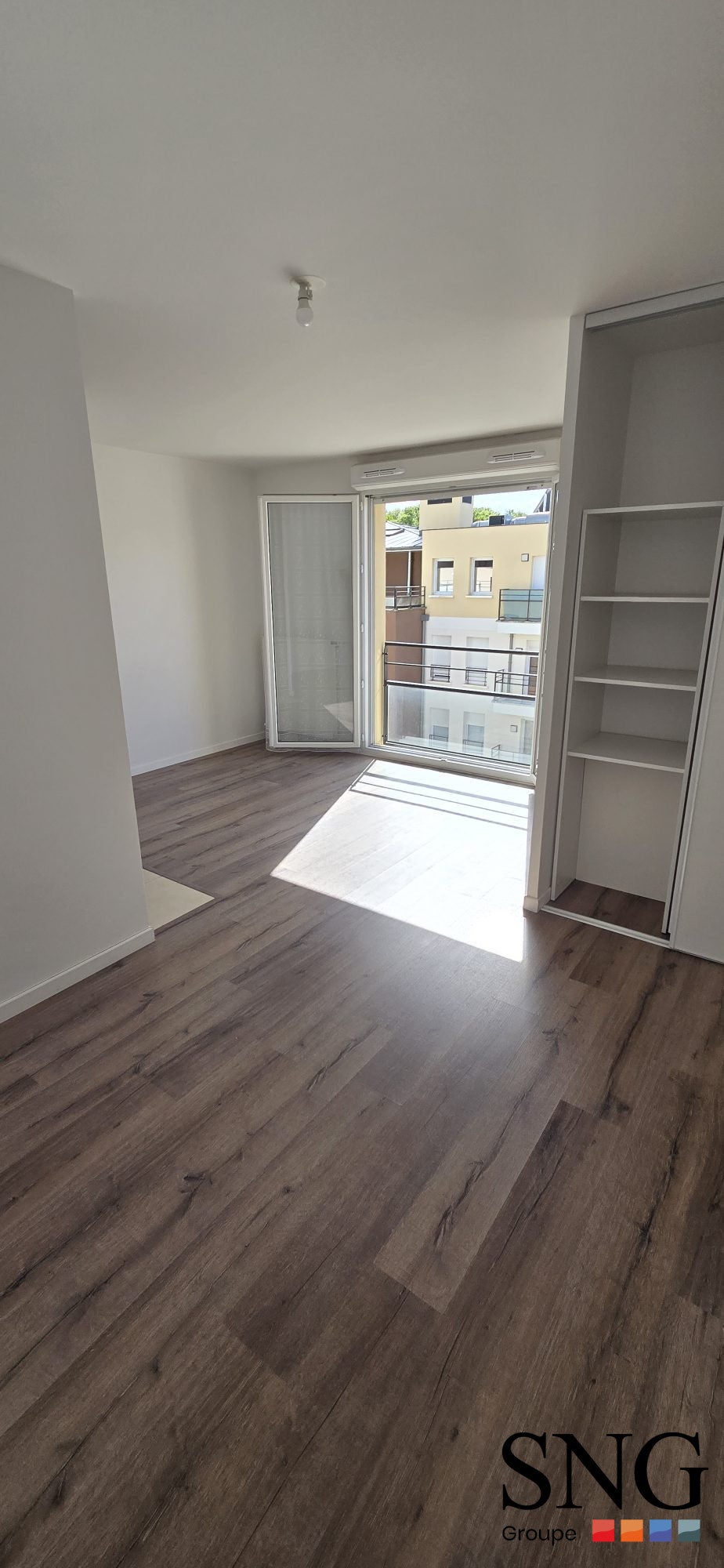 Flat Avenue Darblay in Mennecy