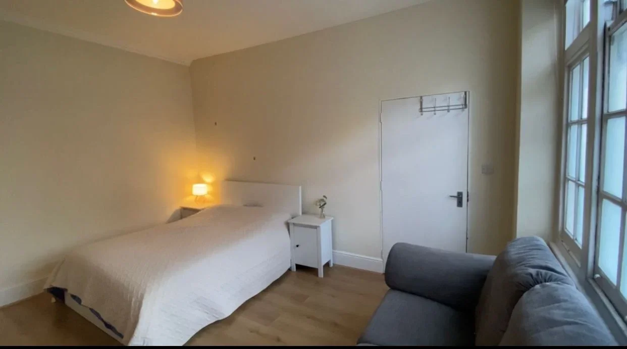 Room Anselm Road in Greater London