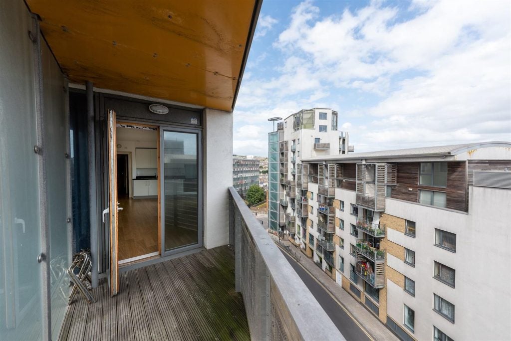 Flat Stroudley Road in Brighton